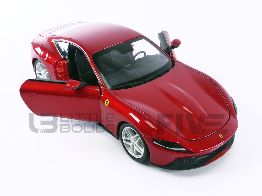 Reviewing the 1/24 Ferrari GTC4Lusso by Bburago 