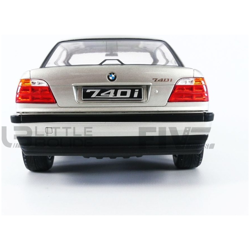 KK SCALE MODELS 1/18 - BMW 740i (E38) - 1994