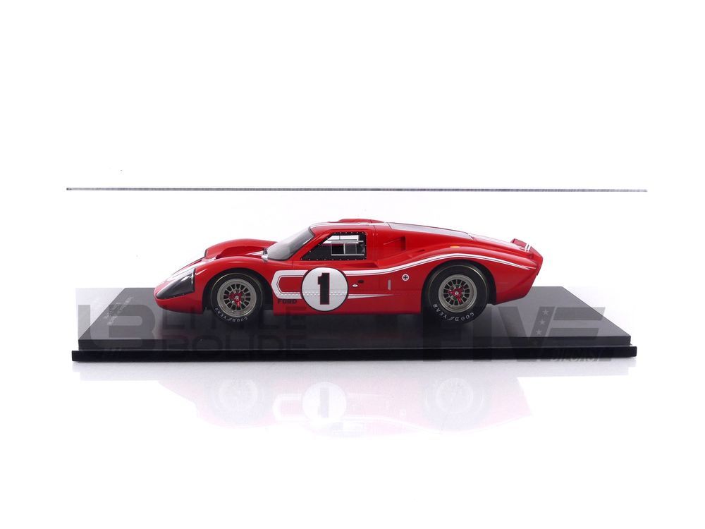 SPARK 1/18 - FORD GT 40 MKIV - Winner Le Mans 1967