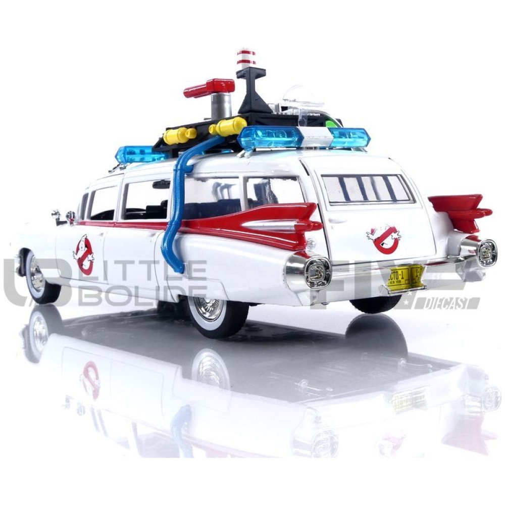  Jada Toys Hollywood Rides: Ghostbusters ECTO-1 White 1