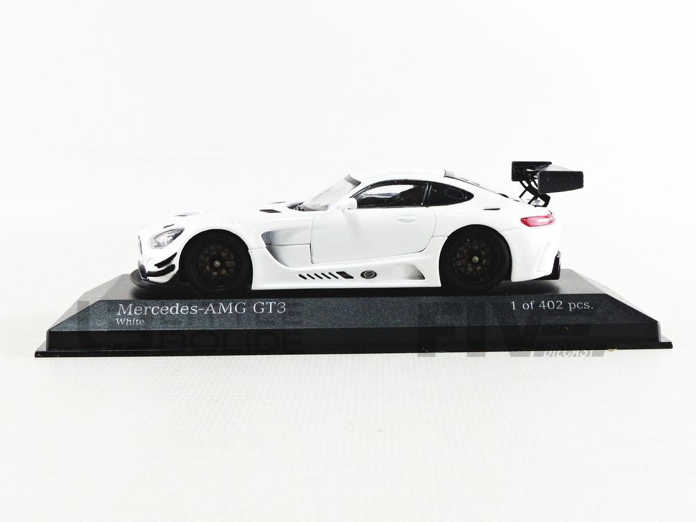 MINICHAMPS 1/43 - MERCEDES-BENZ SLS AMG GT3 Street - 2011