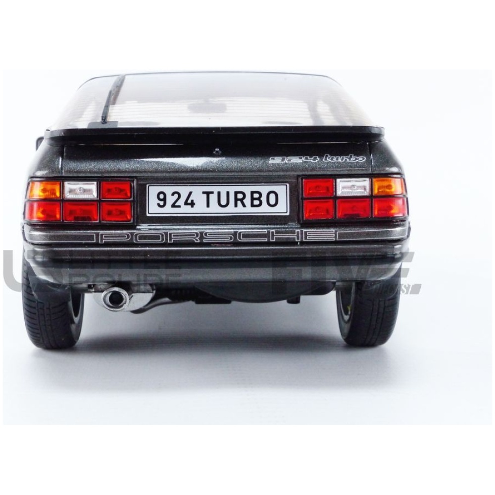 MCG 1/18 - PORSCHE 924 Turbo - 1979
