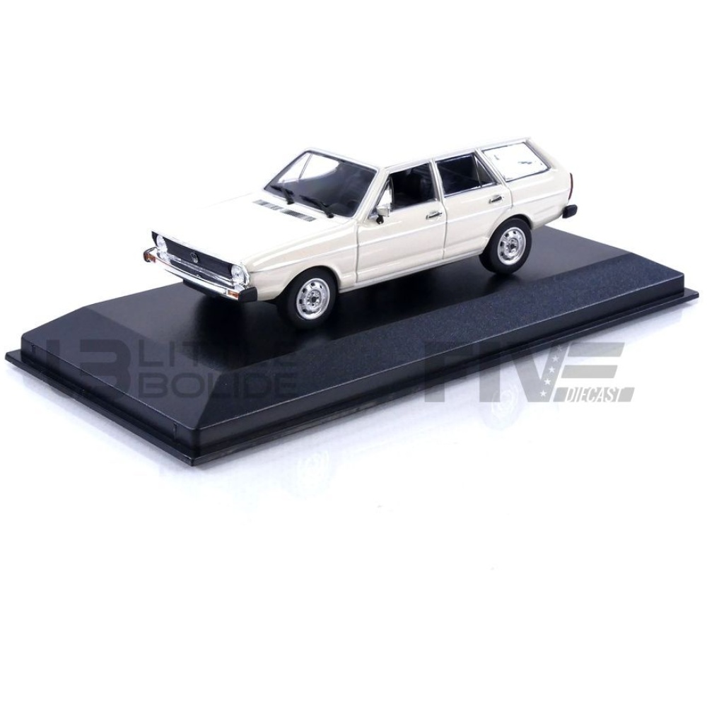 940054211 – MAXICHAMPS 1/43 - VOLKSWAGEN Passat Variant - 1975