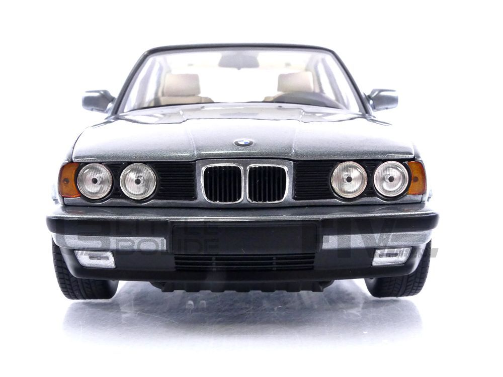 お買い得限定SALE■PMA 1/18 1988 BMW535i (E34) シルバー 乗用車