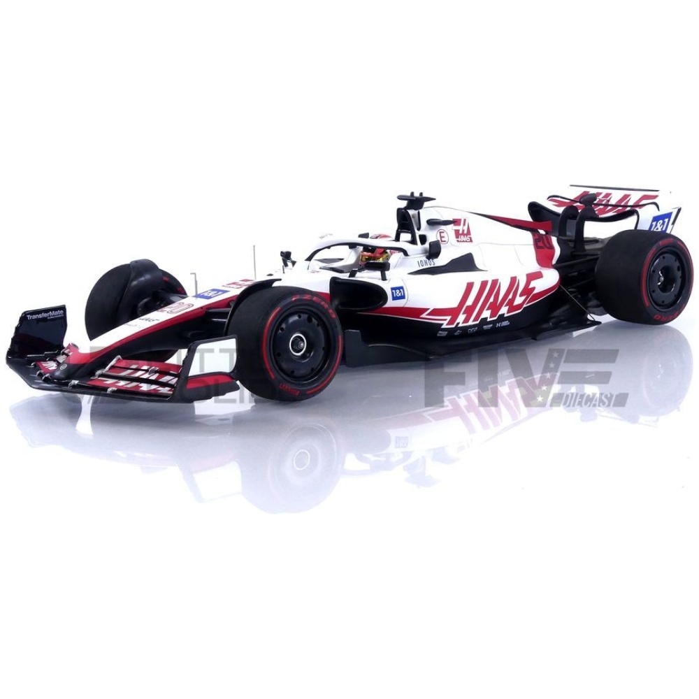 Voiture Miniature de Collection - MINICHAMPS 1/18 - HAAS F1 TEAM VF-22 -  British GP 2022 - Red / White / Black - 117221047 - Cdiscount Jeux - Jouets
