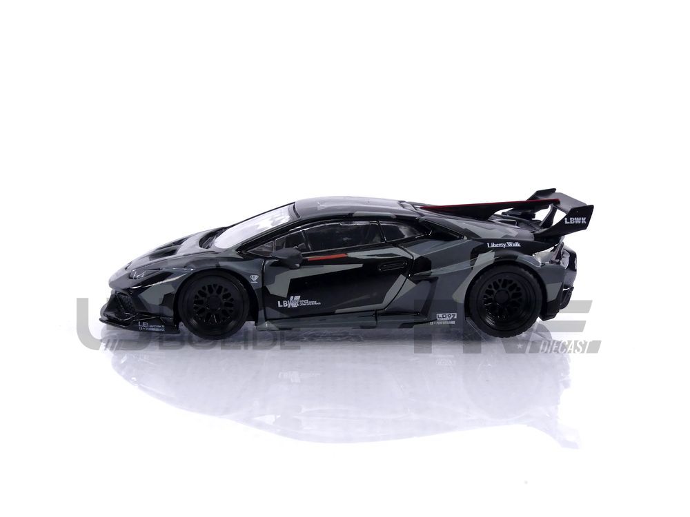 MINI GT LB☆WORKS Lamborghini Huracán ver. 1 Black - Castheads Magazine