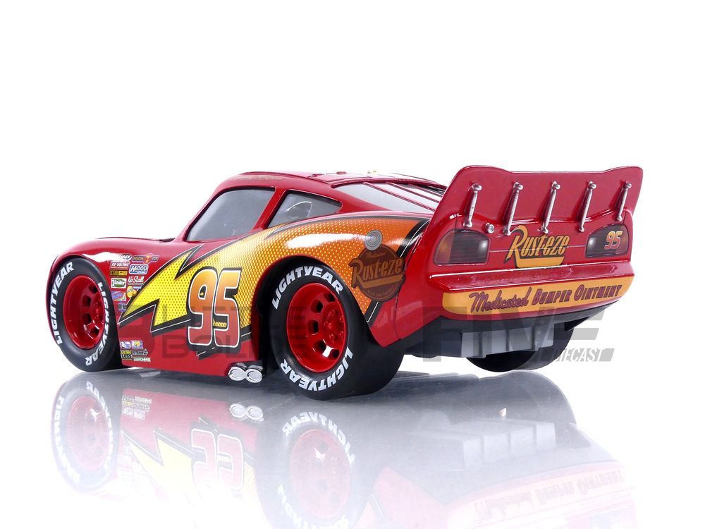 Cars Lightning Flash McQueen Disney Pixar 1/24