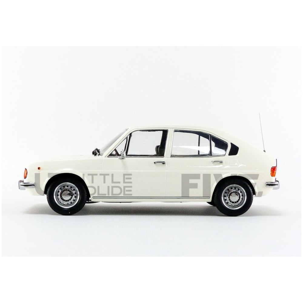 KK SCALE MODELS 1/18 - ALFA-ROMEO Alfasud 1.3 - 1972