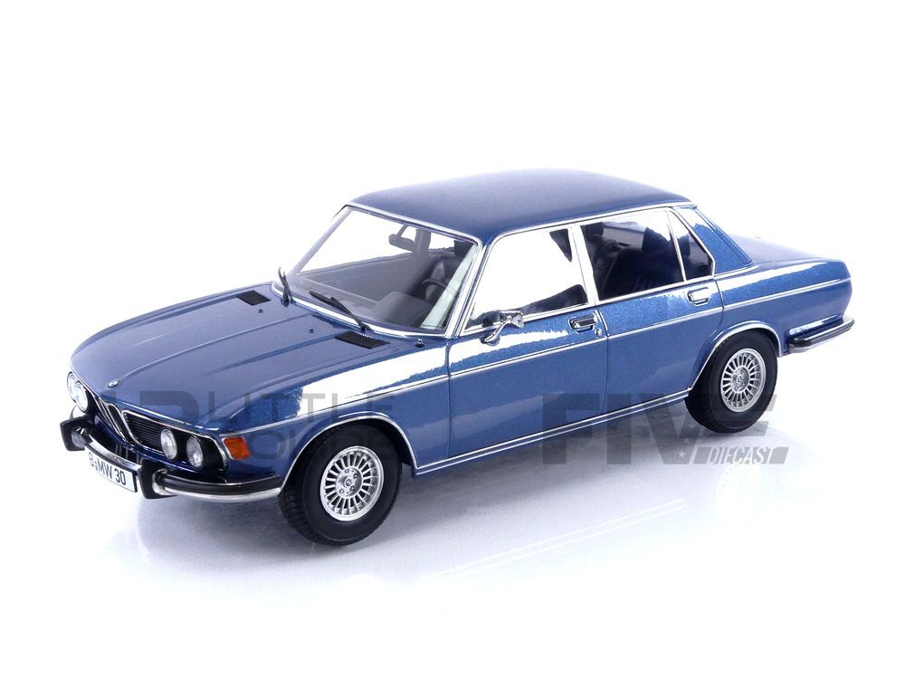 人気国産1/18 KKscale BMW 3.0S (E32) 1971 乗用車