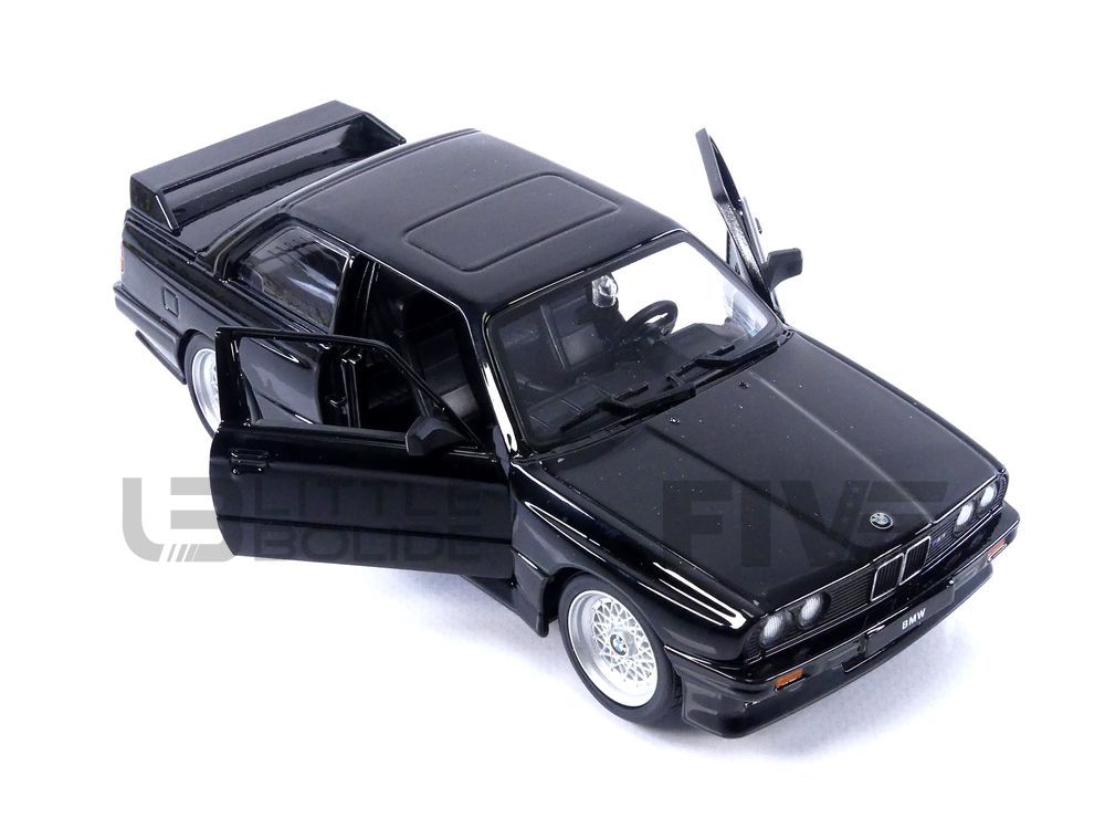 La BMW M3 noire en voiture miniature par Burago au 1/24e miniatures-toys