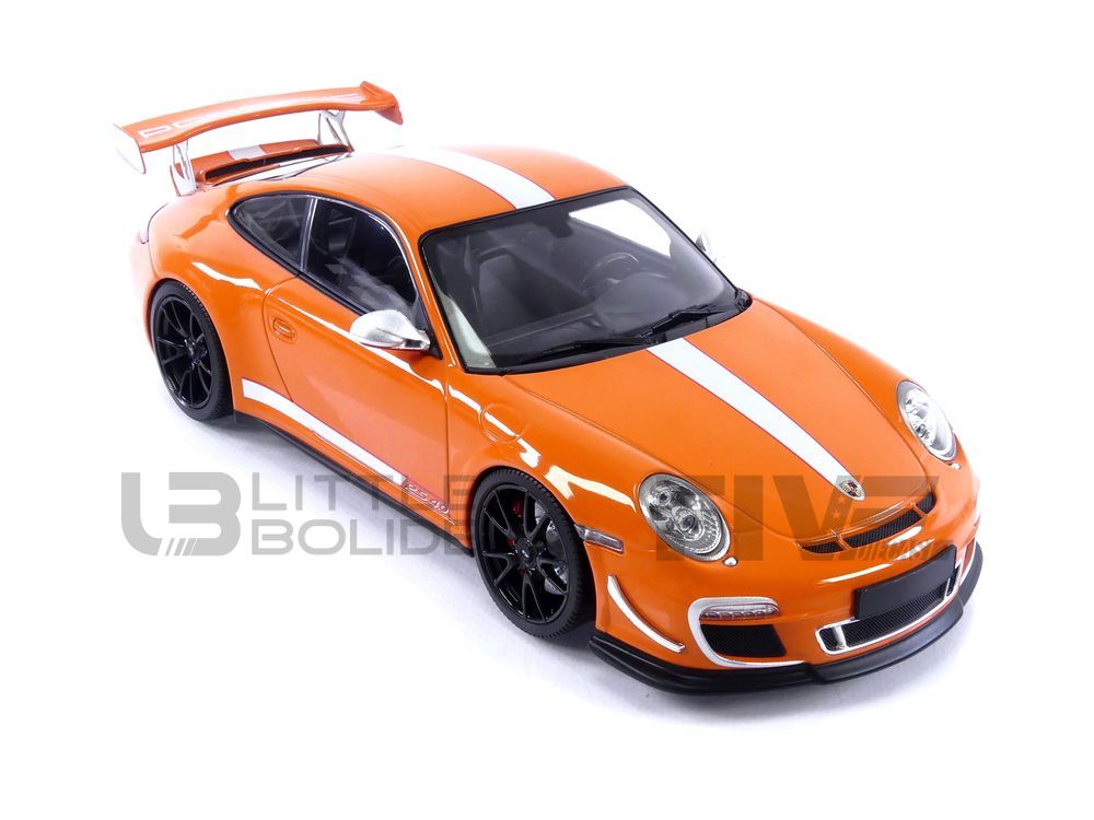 MINICHAMPS 1/18 - PORSCHE 911 GT3 RS 4.0 - 2011