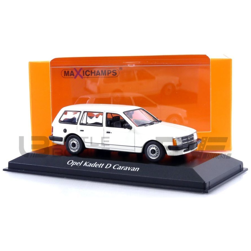 940044110 – MAXICHAMPS 1/43 - OPEL Kadett D Caravan - 1979 - Five