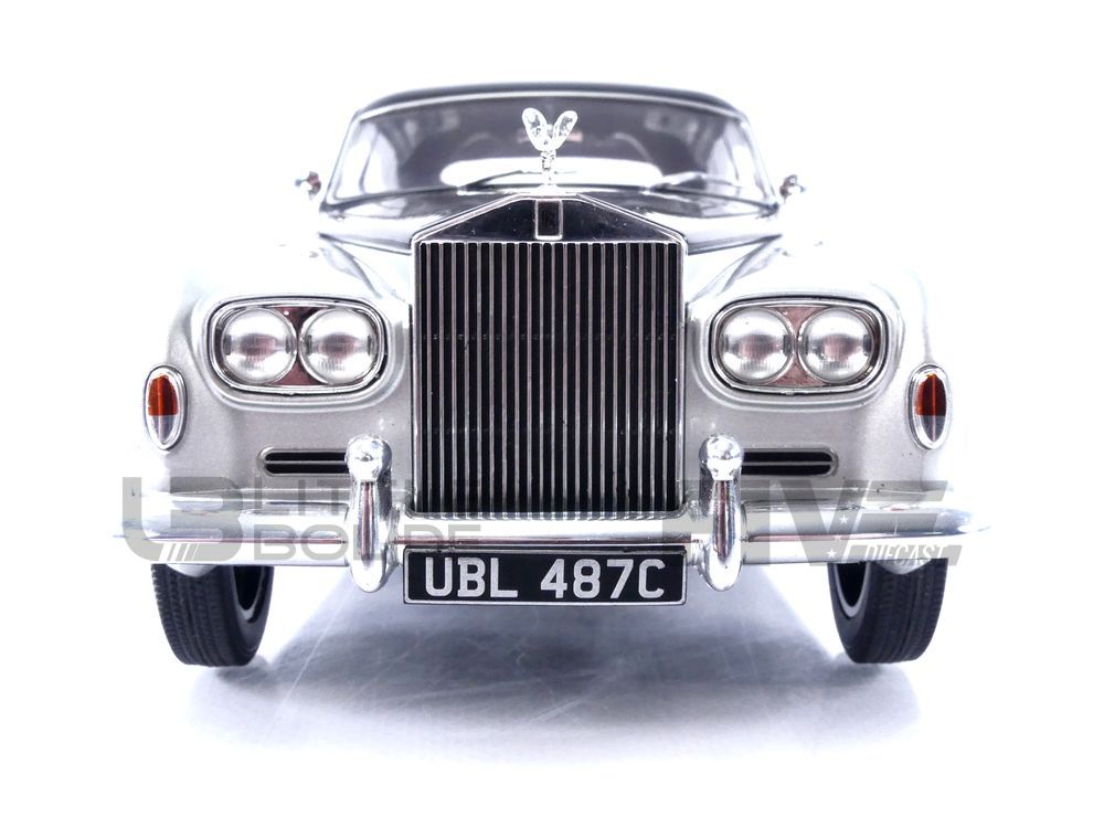 MCG 1/18 – ROLLS-ROYCE Silver Cloud III – 1965 – Five Diecast