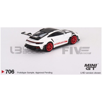 mini gt 64 porsche 911 (992) gt3 rs weissach pack  2023 road cars coupe