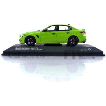 solido 43 alfaromeo giulia quadrifoglio  2020 road cars coupe