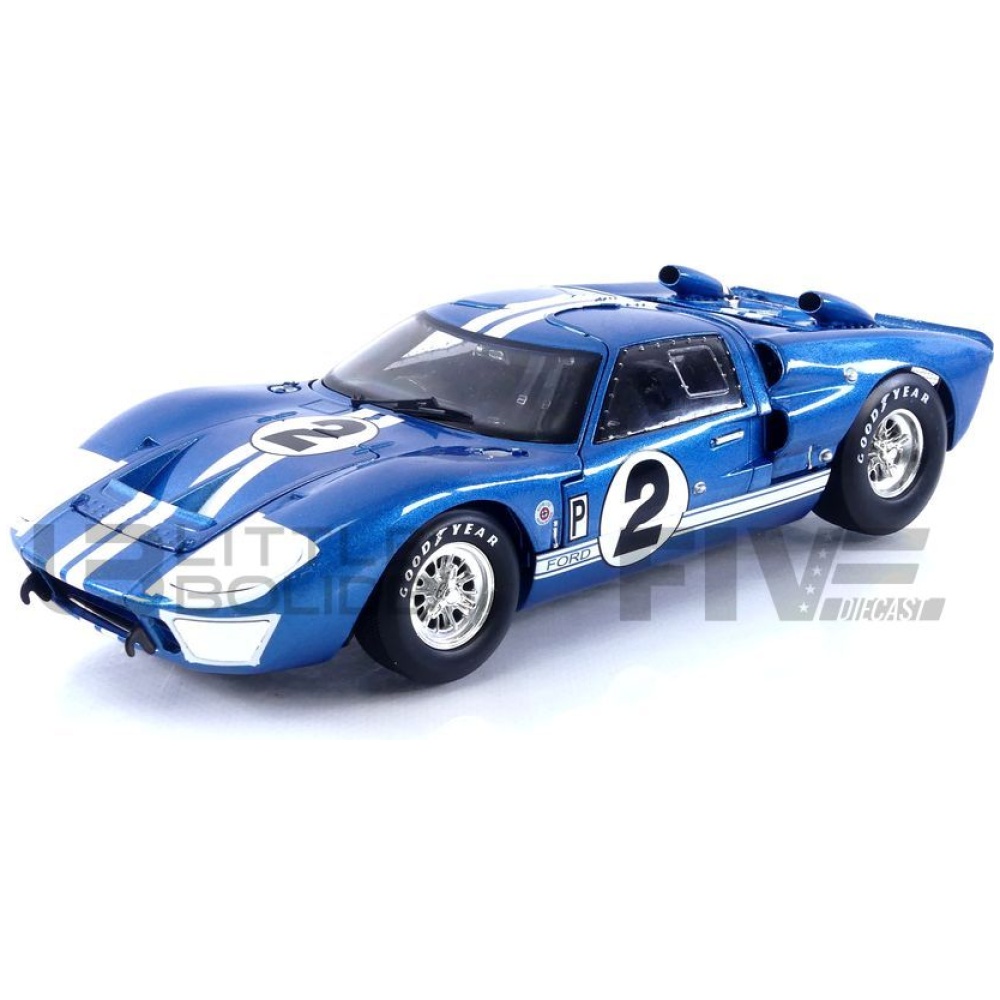 shelby collectibles 18 ford gt 40 mk ii  sebring 1966 racing cars prototypes