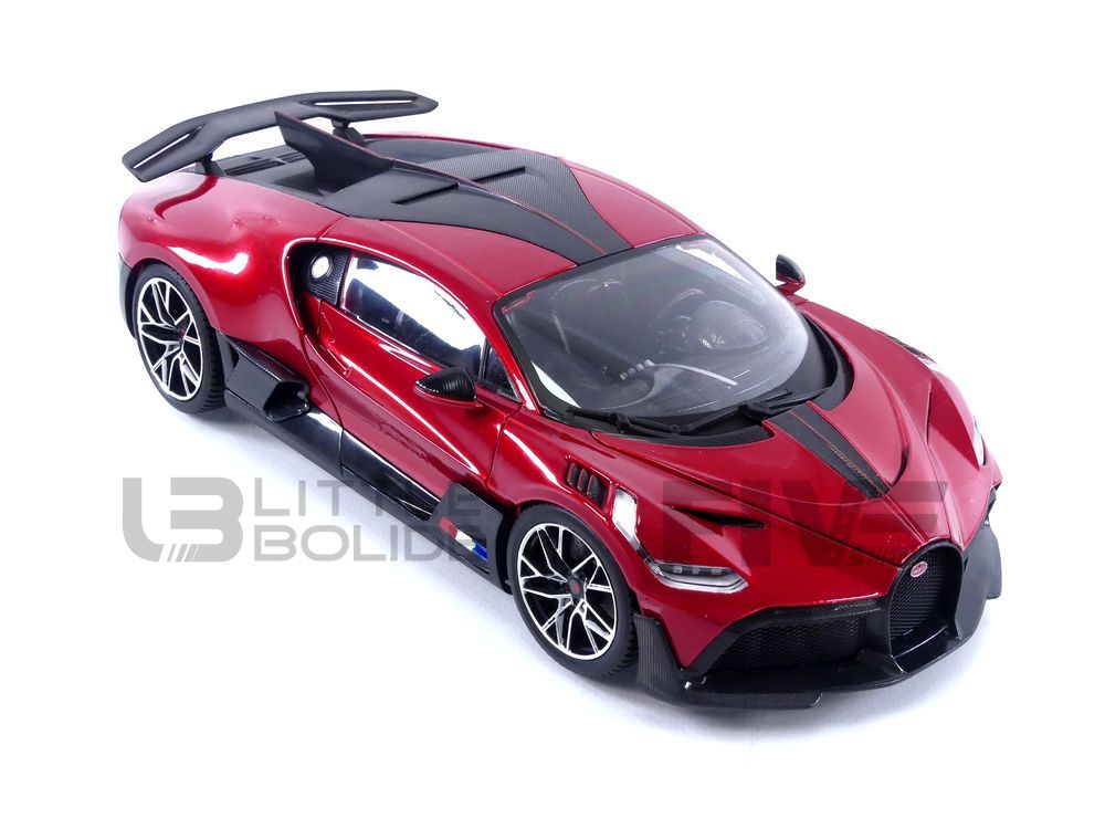 11045R – BBURAGO 1/18 - BUGATTI Divo - 2019 - Five Diecast
