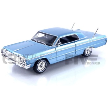 maisto 24 chevrolet impala  1964 road cars sedan