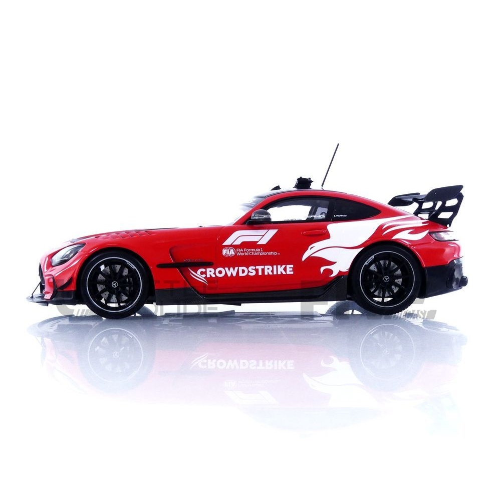 MINICHAMPS 1/18 – MERCEDES-AMG GT Black Series Safety Car F1 