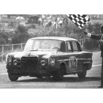 spark 43 mercedesbenz 300 se  winner spa 1964 racing cars racing gt