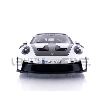 minichamps 18 porsche 911 gt3 rs weissach package  2022 road cars coupe