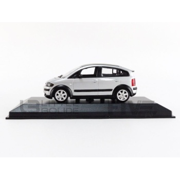 maxichamps 43 audi a2  2000  road cars sedan