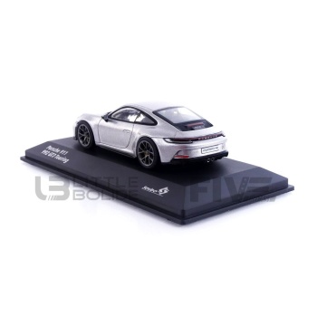 solido 43 porsche 911 gt3 touring  2023 road cars coupe