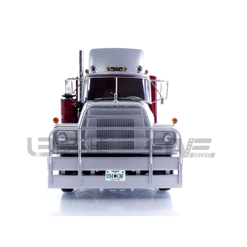 Road Kings RK180173 Mack RL700L 1974 redmetallic / silver 1/18