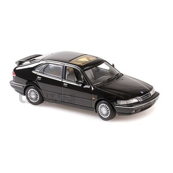 maxichamps 43 saab 900 saloon 4 portes 1995 road cars coupe