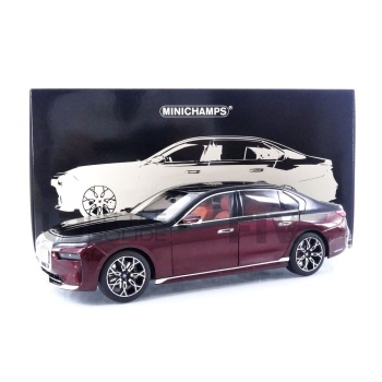 minichamps 18 bmw i7  2022 road cars coupe