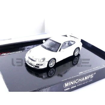 minichamps 43 porsche 911 gt3  2006 road cars coupe