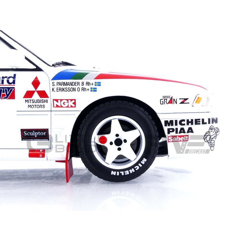 18RMC192A – IXO 1/18 - MITSUBISHI Galant VR-4 - RAC Rallye 1990