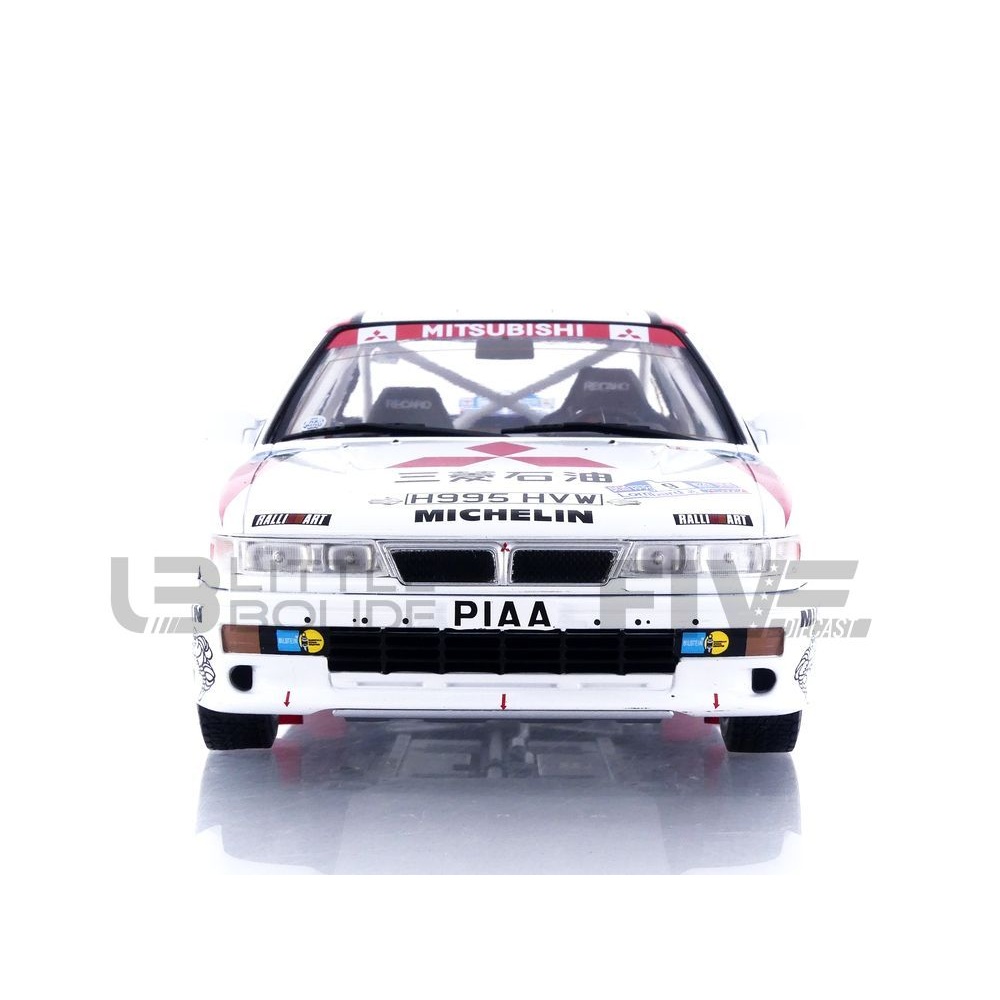 18RMC192A – IXO 1/18 - MITSUBISHI Galant VR-4 - RAC Rallye 1990