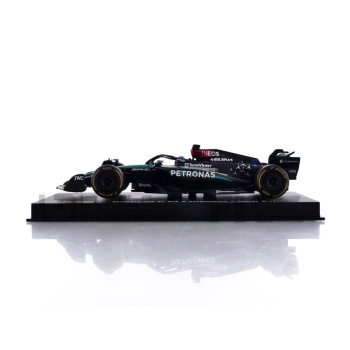 bburago 43 mercedesamg w15  season car 2024 racing cars formula 1