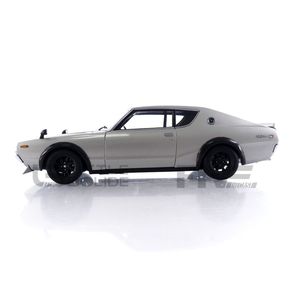アシェット Skyline 2000GT-R KPGC110 1973 1/18 77466 – AUTOart 1/18 - NISSAN Skyline 2000 GT-R (KPGC110) Tuned