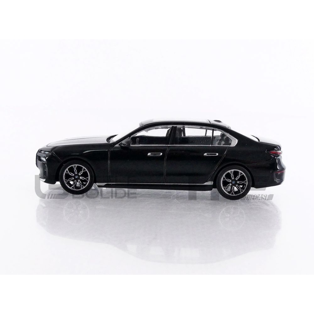 MGT00802-L – MINI GT 1/64 - BMW I7 EDrive50 - 2024 - Five Diecast