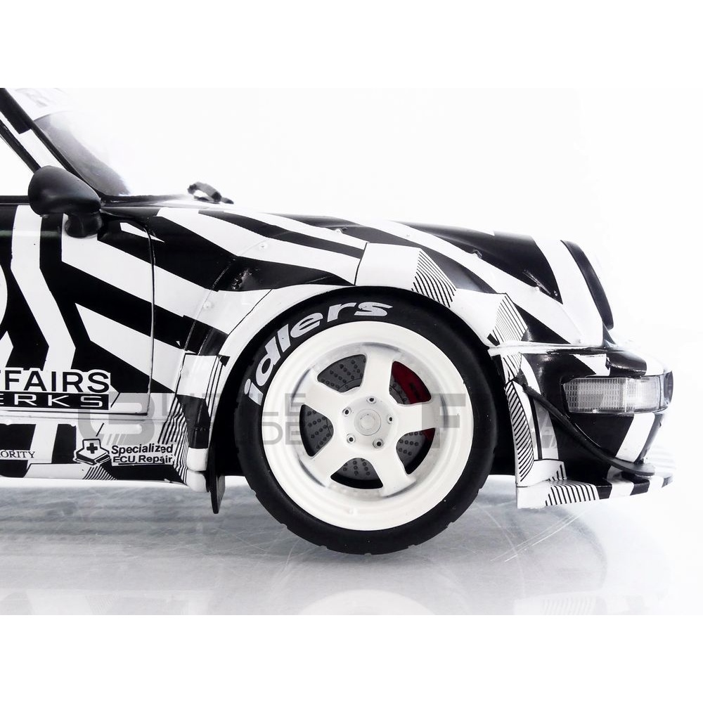 S1807513 - 421186436 – SOLIDO 1/18 - PORSCHE 911 RWB Bodykit The