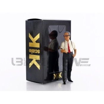 kk scale models 18 figurines enzo with clip board accessories figurines