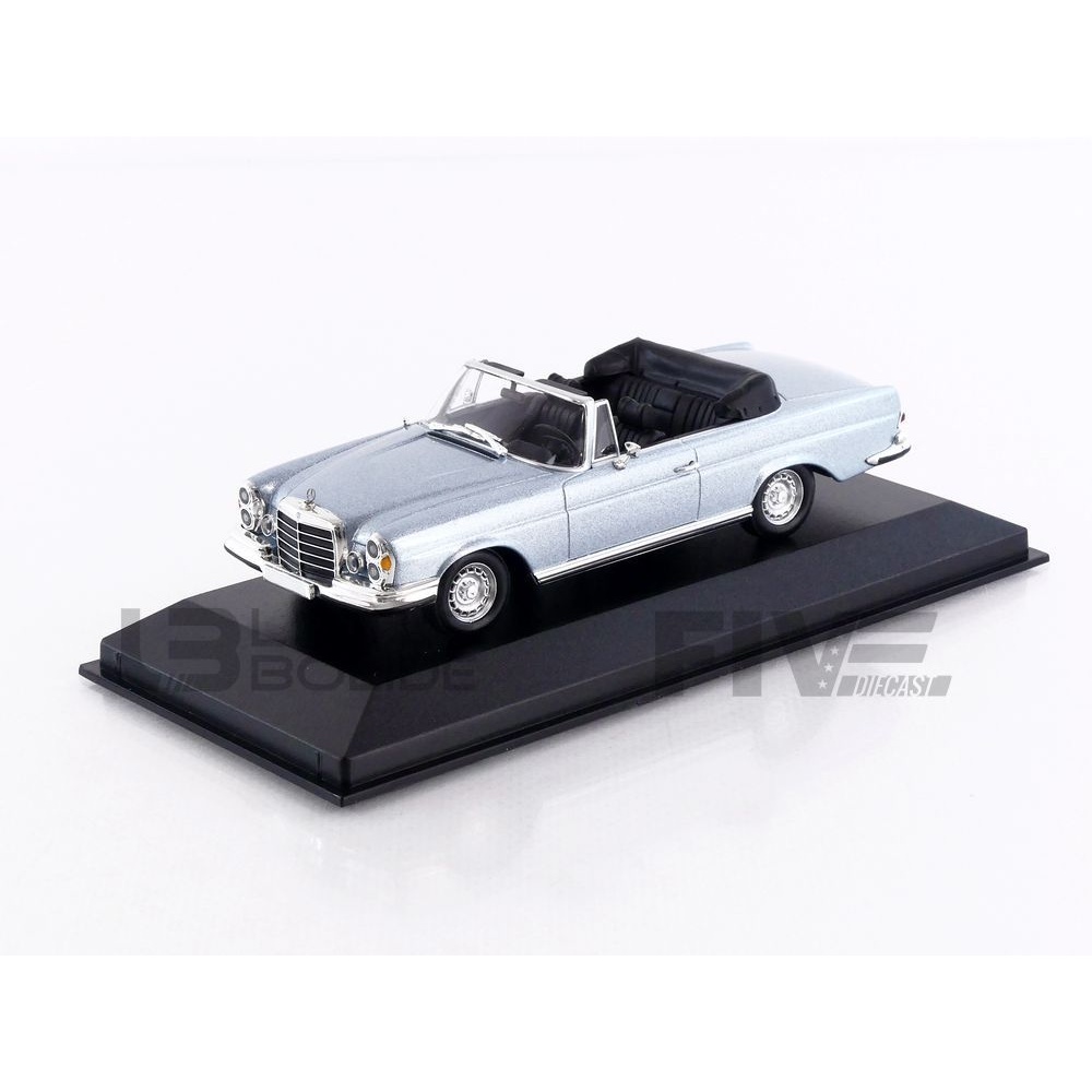 940038131 – MAXICHAMPS 1/43 - MERCEDES-BENZ 280 SE 3.5 Cabriolet
