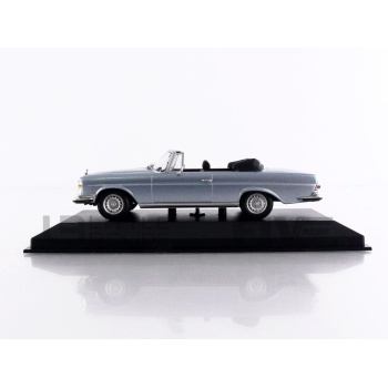 maxichamps 43 mercedesbenz 280 se 3.5 cabriolet  1970 road cars convertible