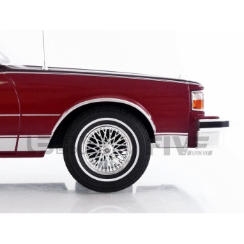 18361R – MCG 1:18 Chevrolet Caprice 1987 Diecast | Classic American