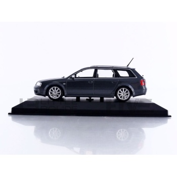 940011711 – MAXICHAMPS 1/43 - AUDI RS6 Avant - 2002 - Five Diecast