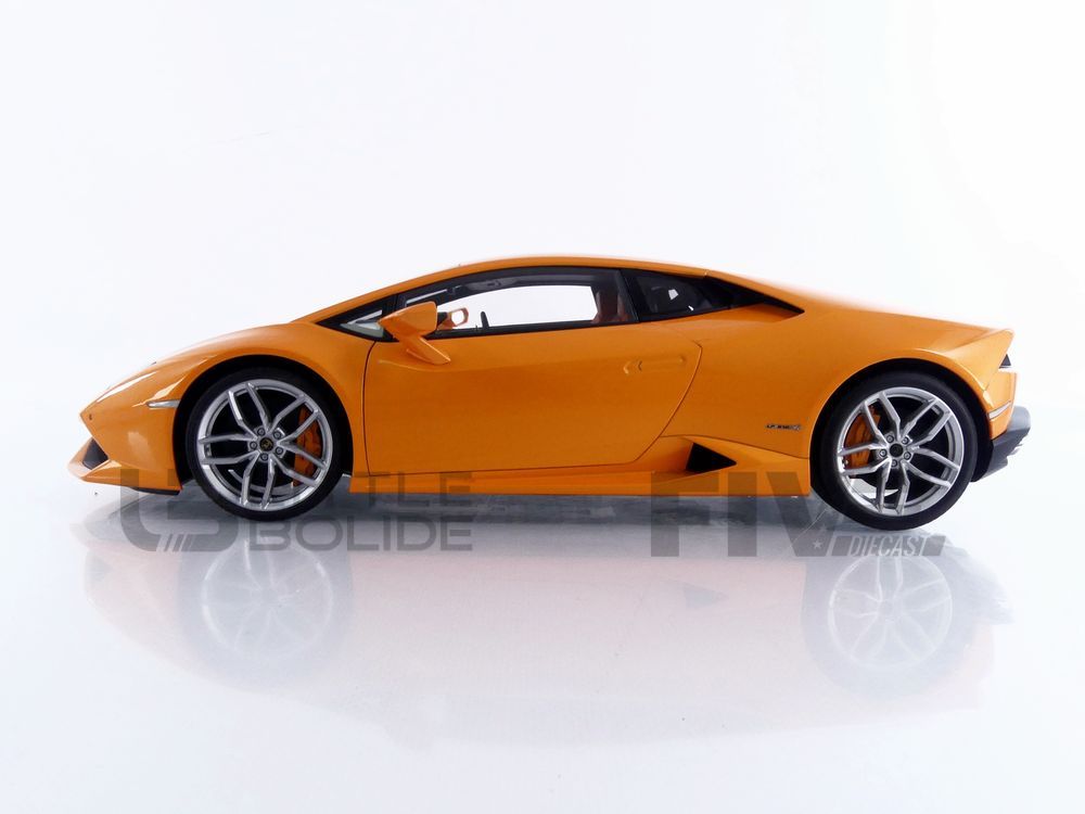 12098 – AUTOart 1/12 - LAMBORGHINI Huracan LP610-4 - 2014 - Five