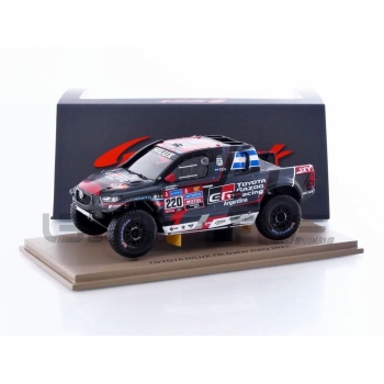 spark 43 toyota hilux dakar 2023 racing cars rallye