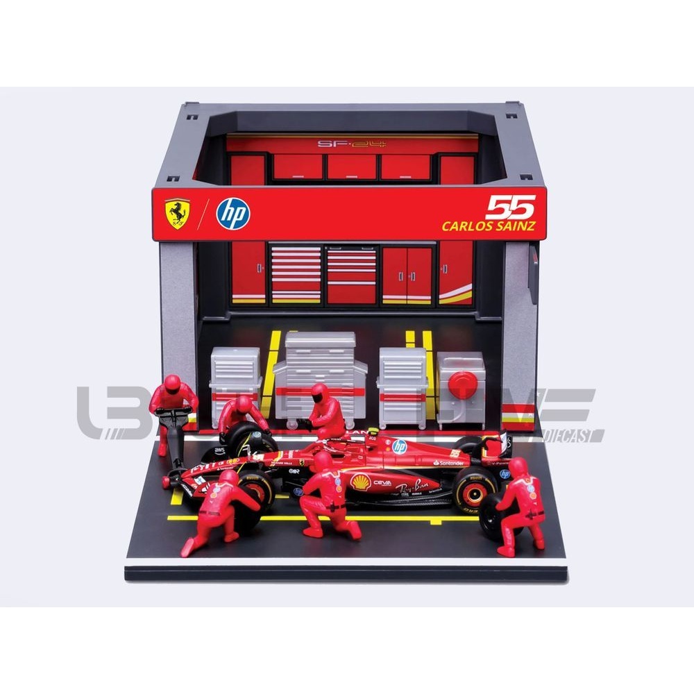 36862S – BBURAGO 1/43 - FERRARI SF-24 Pit Pass Diorama Playset