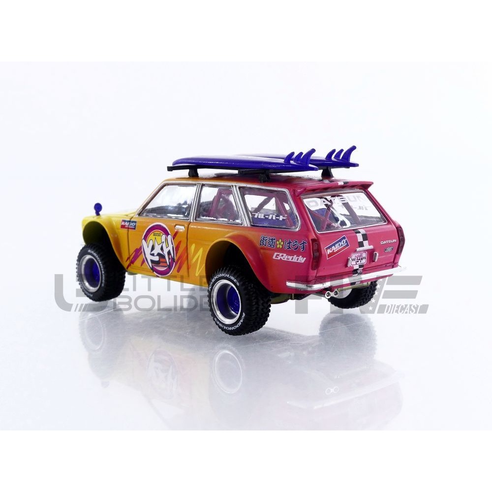 KHMG210 – MINI GT 1/64 - DATSUN 510 Wagon 4x4 Kaido Islands V1