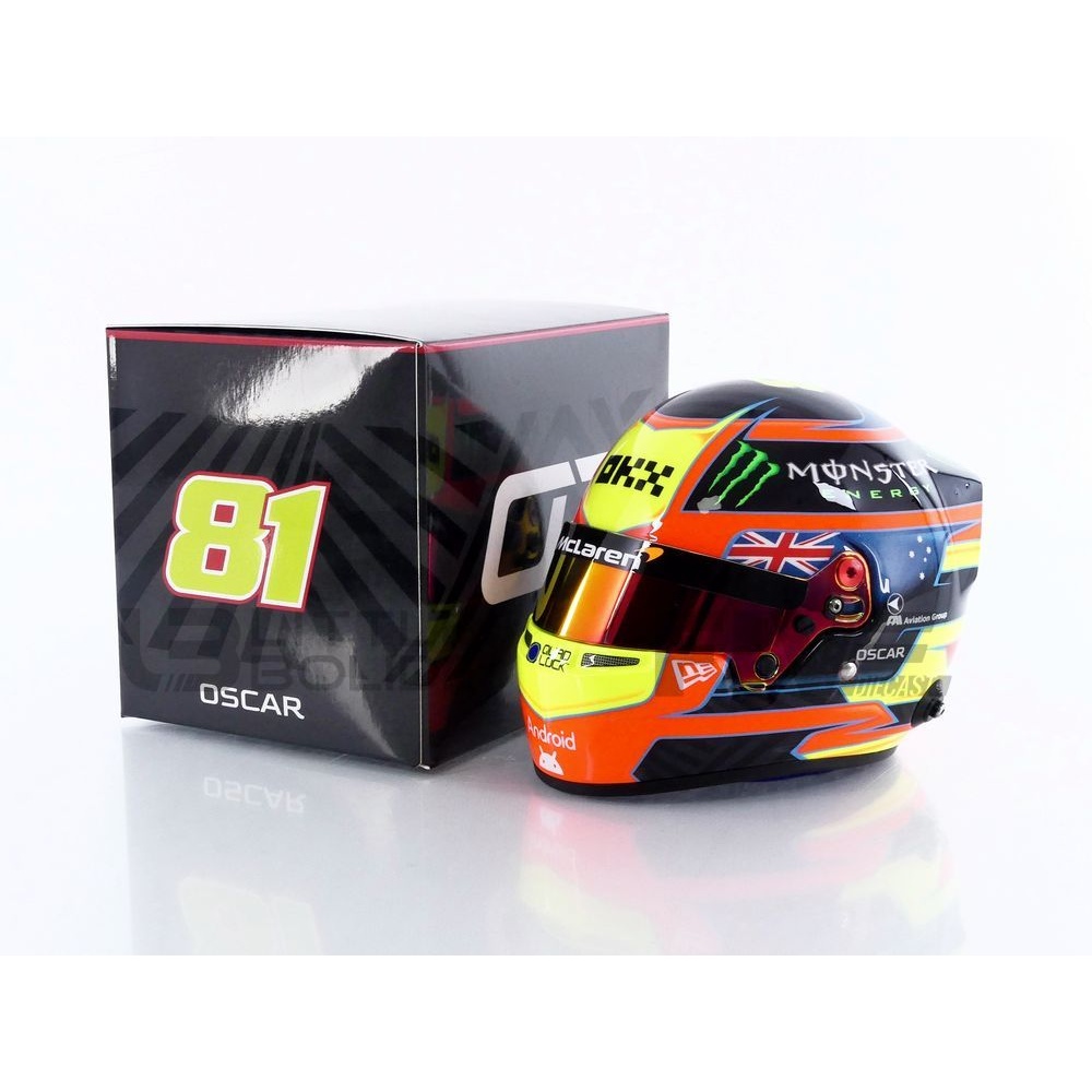 4100412 – MINI HELMET 1/2 - CASQUE Oscar Piastri - McLaren 2025