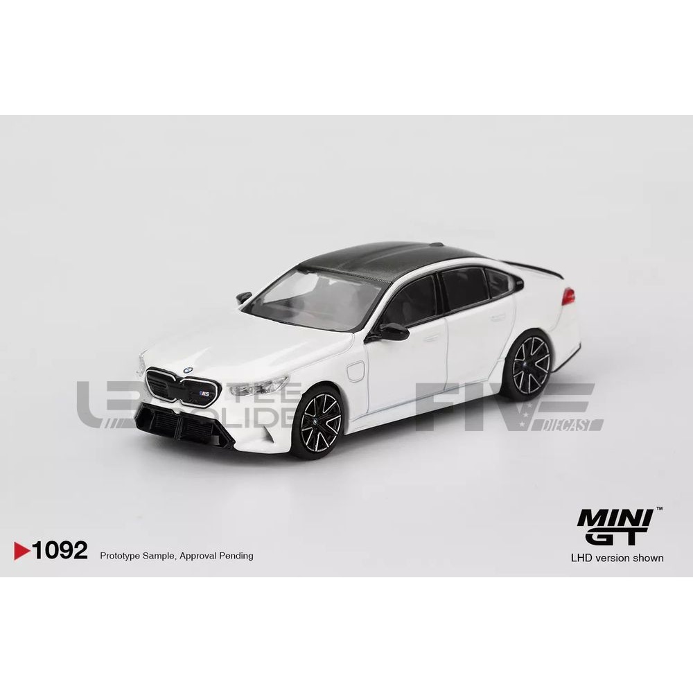 MGT01092-L – MINI GT 1/64 - BMW M5 (G90) - 2025 - Five Diecast