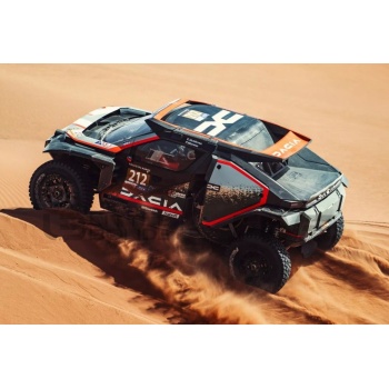 spark 43 dacia sandrider rallye dakar 2025 racing cars rallye