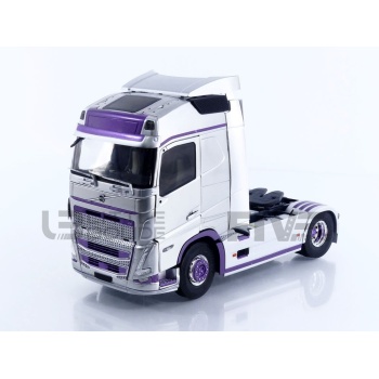S2400105 – SOLIDO 1/24 - VOLVO FH Globetrotter XL - 2023 - Five